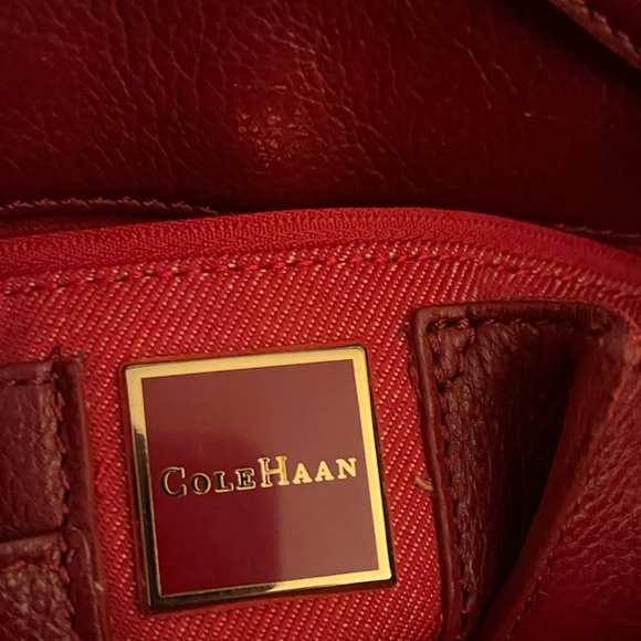 Beautiful Cole Haan Tan Woven and Red Leather Women's Tote Bag - Picture 2 of 8